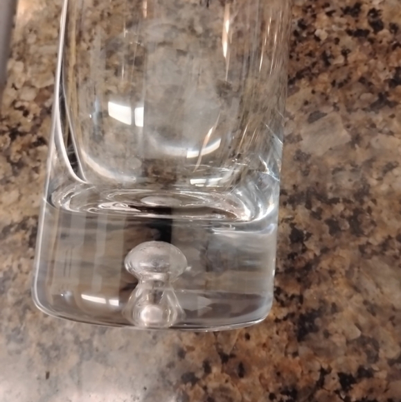 Premium heavy bubble bottom Set of 4 professional-quality Glasses, - Picture 2 of 4